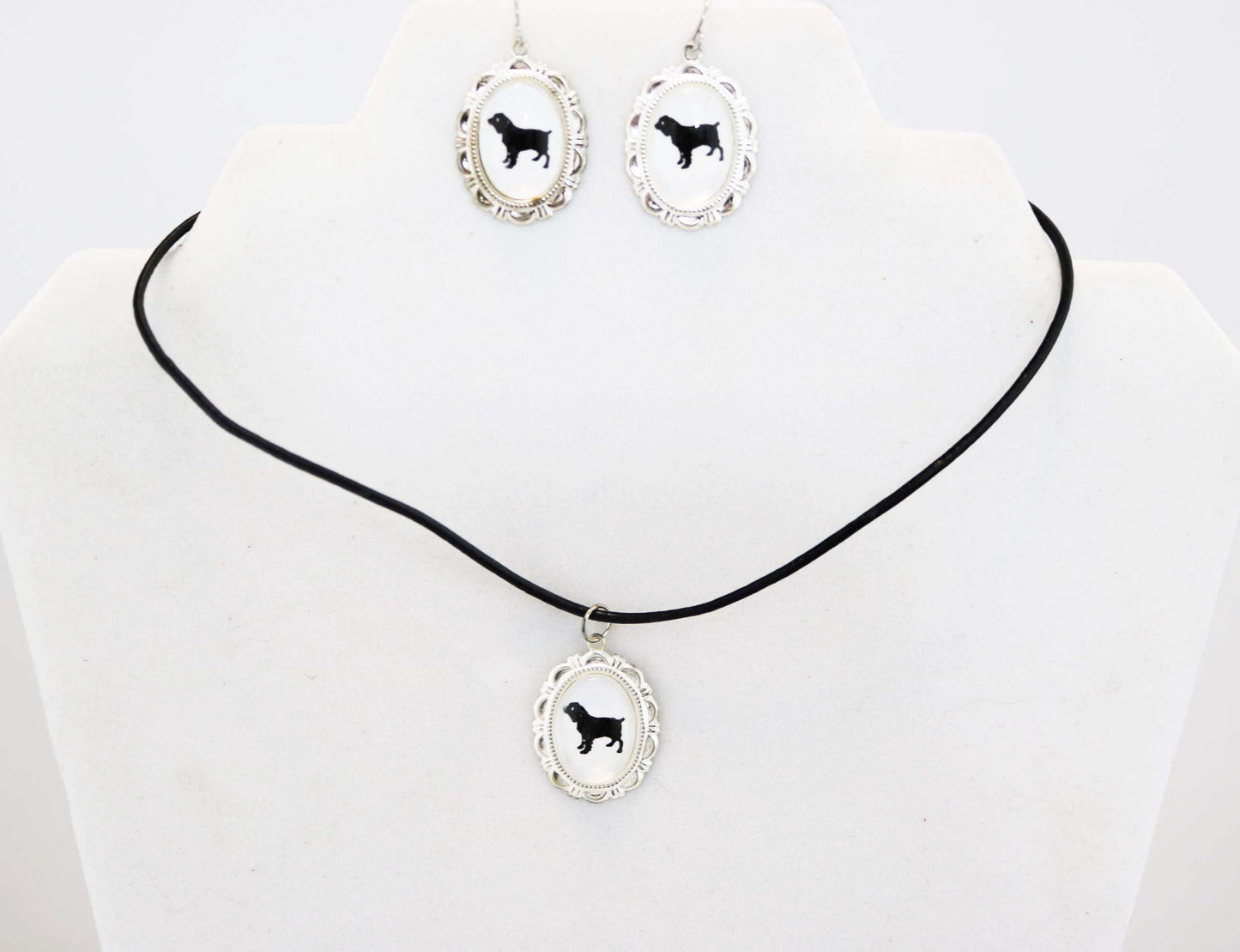Boykin Spaniel Dog Cameo Necklace Handmade